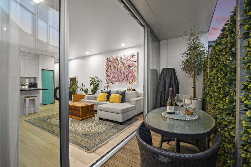 1B/4 Fisher-Point Drive, Auckland Central, Auckland - Carousel 1