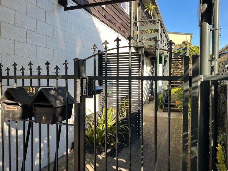 2/193 Jackson Street, Petone, Lower Hutt - Carousel 20