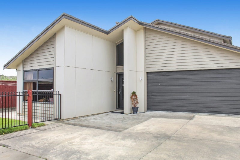 33A Rosalie Terrace, Kelvin Grove, Palmerston North - Carousel 1