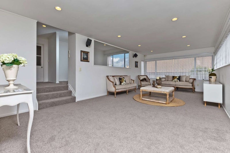 15 Taroka Close, Pinehill, Auckland - Carousel 2