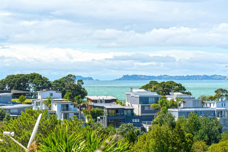 105 Braemar Road, Castor Bay, Auckland - Carousel 31