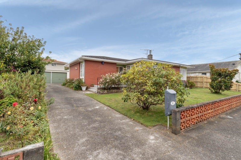 4 Rosebank Avenue, Avalon, Lower Hutt - Carousel 2