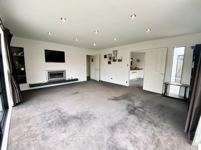 29A Northcote Road, Northcote, Christchurch - Carousel 1