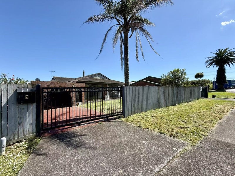 3 Palm Court Drive, Glen Eden, Auckland - Carousel 1
