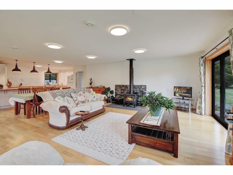 2259 South Eyre Road, Rangiora - Carousel 2