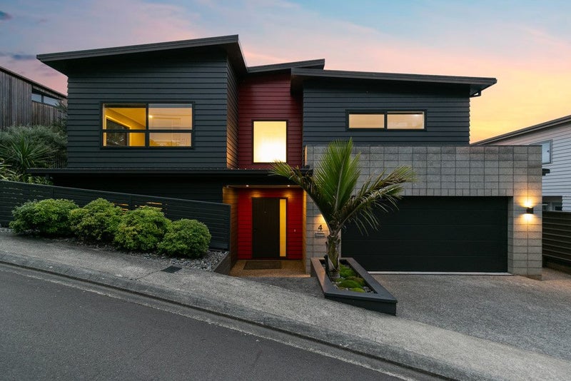 4 Hervey Way, Kaiwharawhara, Wellington - Carousel 1