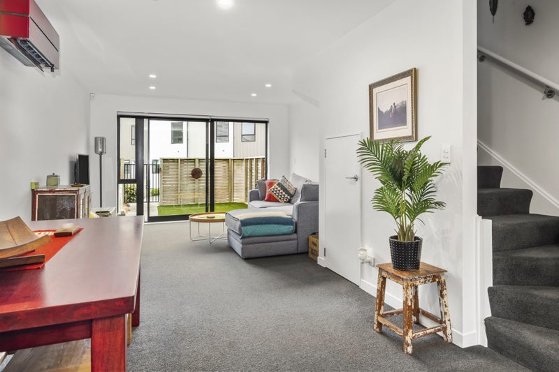 69/170 Fraser Avenue, Johnsonville, Wellington - Carousel 1