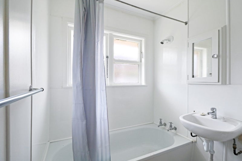 3/1032 Fergusson Drive, Clouston Park, Upper Hutt - Carousel 7