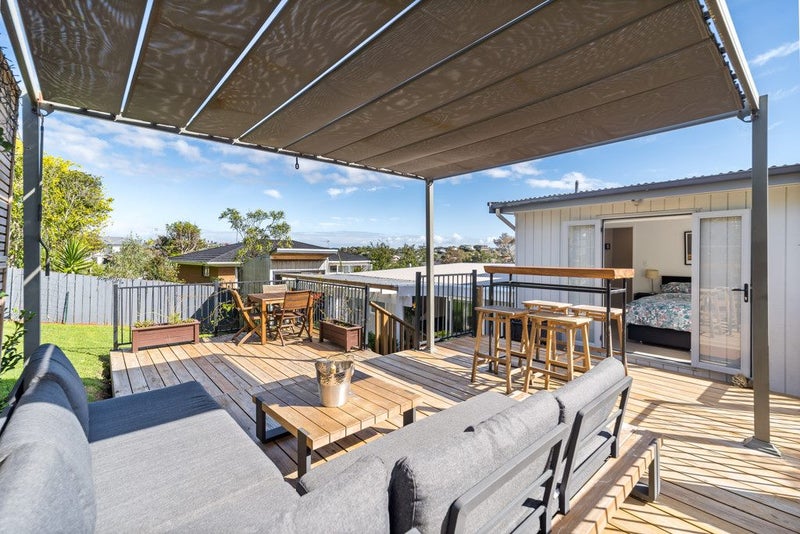 52B Bay Street, Red Beach, Whangaparāoa - Carousel 2