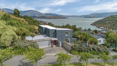 68 Governors Bay Road, Cass Bay, Lyttelton - Carousel 1