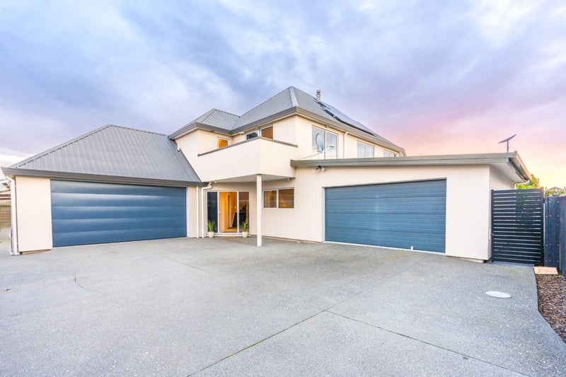 7 Goodall Place, Redwood, Christchurch - Carousel 1