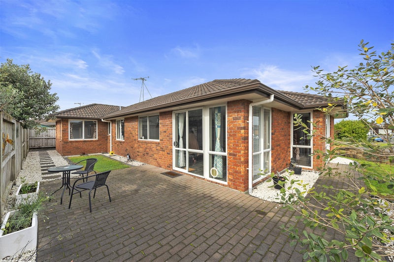 1 Parkside Drive, Huntington, Hamilton - Carousel 12