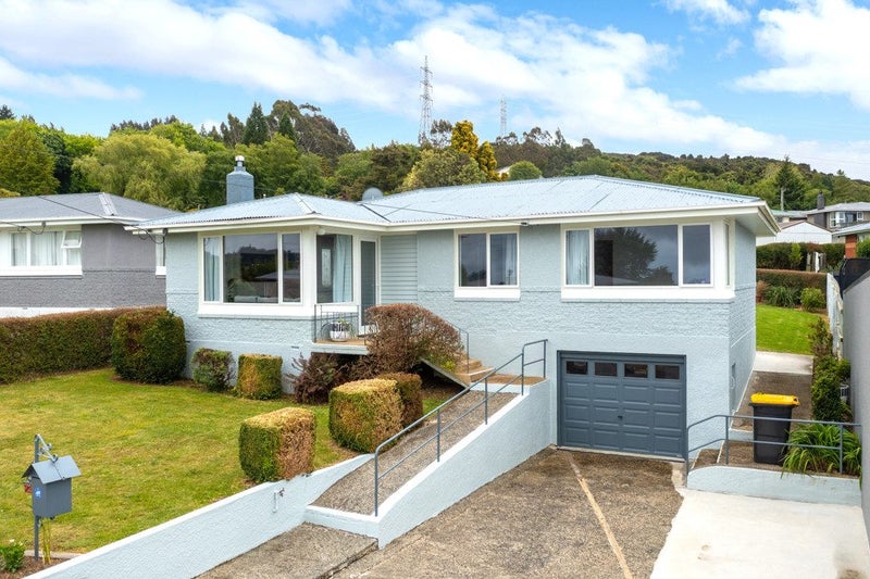 25 Gilkison Street, Halfway Bush, Dunedin - Carousel 1