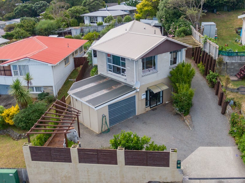 33 Ernest Street, Ranui, Porirua - Carousel 1