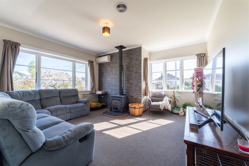 1 Farnham Street, Oamaru North, Oamaru - Carousel 2