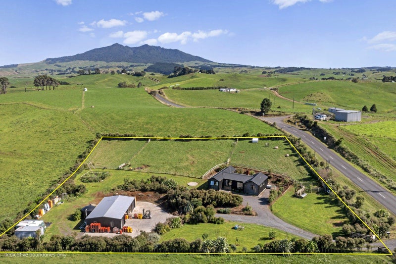 104 Te Papatapu Road, Raglan - Carousel 33