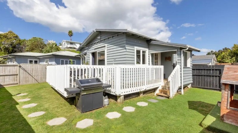 2/29B Harrisfield Drive, Hairini, Tauranga - Carousel 1