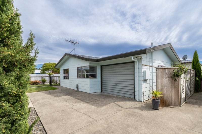 4B Windsor Terrace, Taradale, Napier - Carousel 1