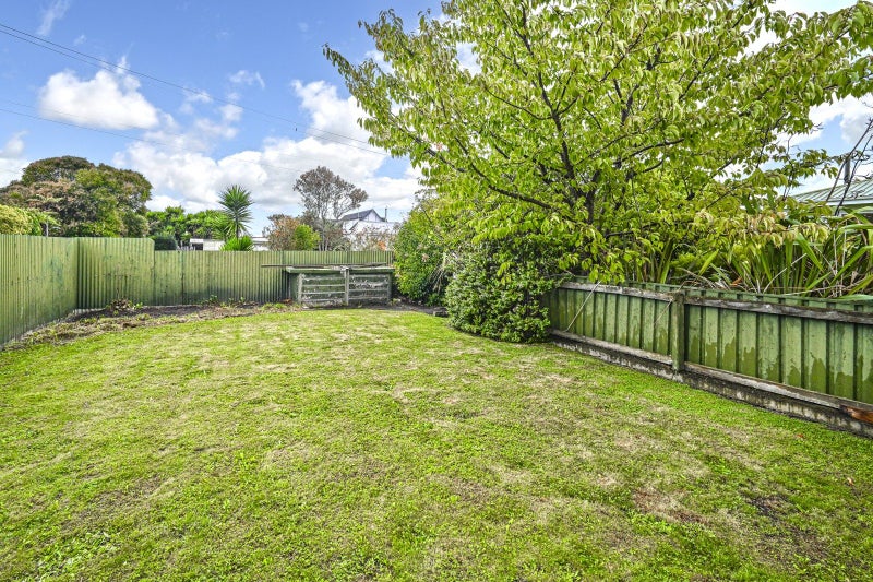 1106 Outram Road, Akina, Hastings - Carousel 23