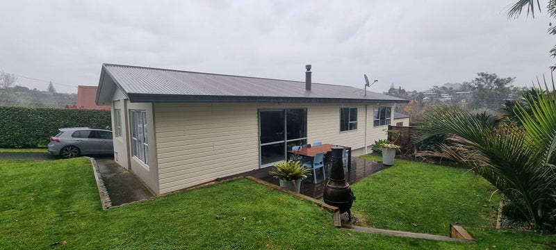 51 Sherwood Street, Bellevue, Tauranga - Carousel 1