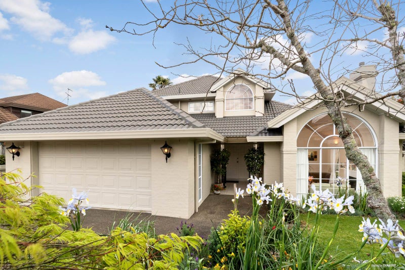 61 Simmental Crescent, Somerville, Manukau - Carousel 2