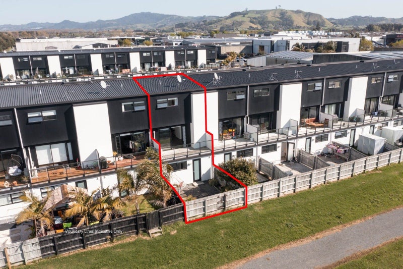 22 Ashley Place, Papamoa Beach, Papamoa - Carousel 2