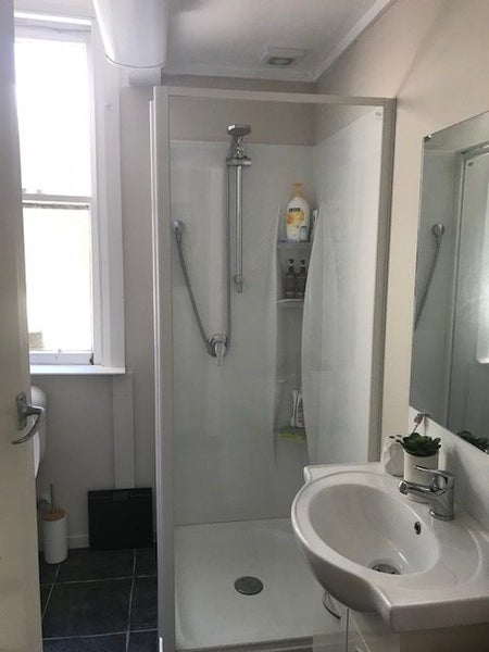 55 Scarborough Terrace, Mount Victoria, Wellington - Carousel 10