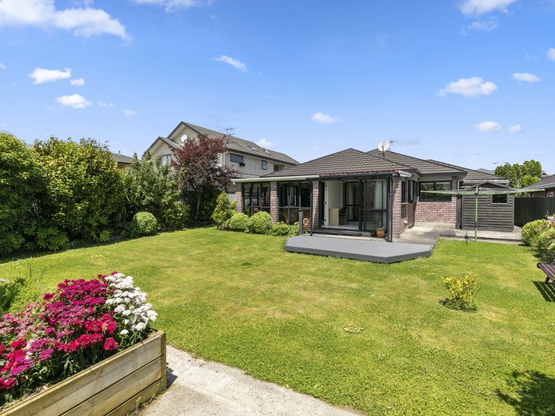22 De Menech Grove, Avalon, Lower Hutt - Carousel 16