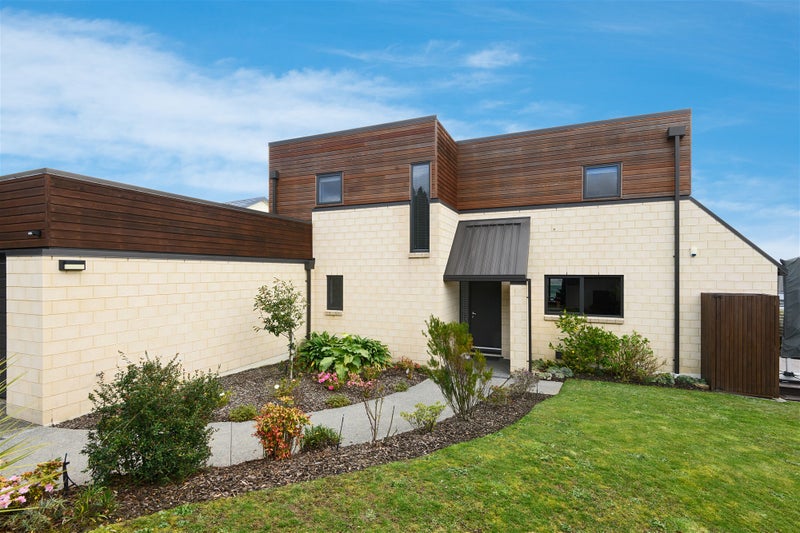 56 Ravensdale Rise, Westmorland, Christchurch - Carousel 1