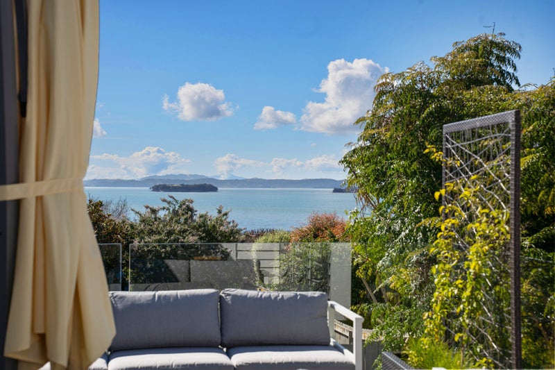 15 Sea View Terrace, Cockle Bay, Auckland - Carousel 2