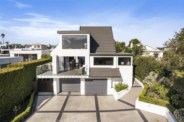 40 Takutai Avenue, Bucklands Beach, Auckland - Carousel 1