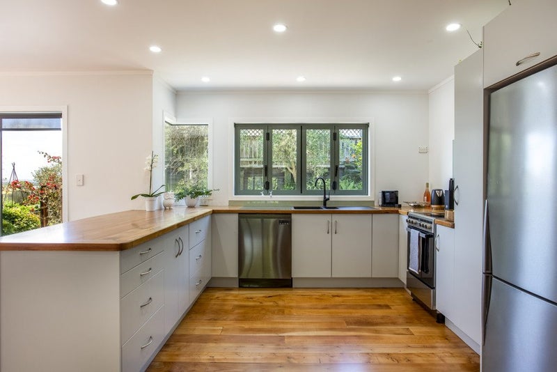 74A Goodall Street, Hillsborough, Auckland - Carousel 2