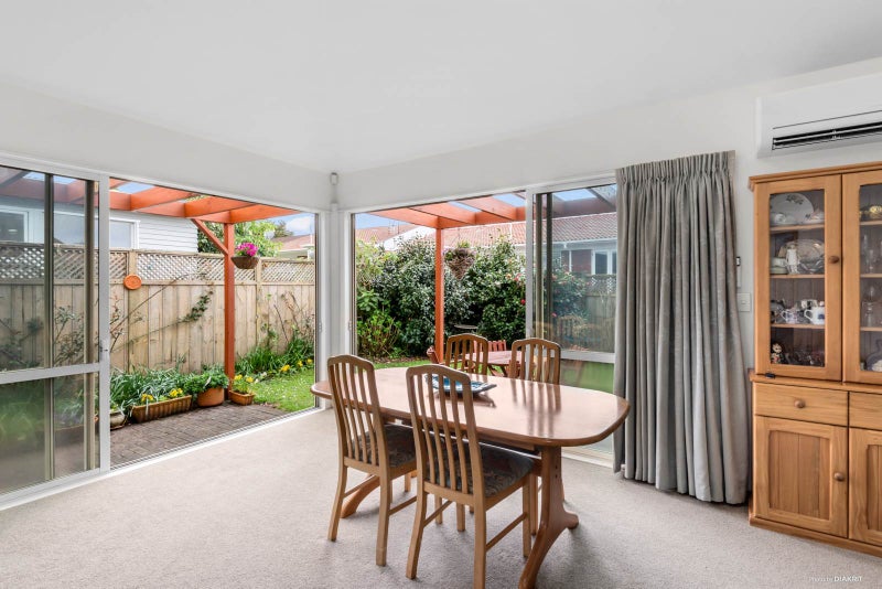 2/20 Karaka Street, Takapuna, Auckland - Carousel 1