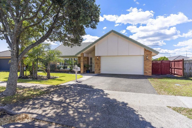 7 Croftview Road, Wattle Downs, Auckland - Carousel 2