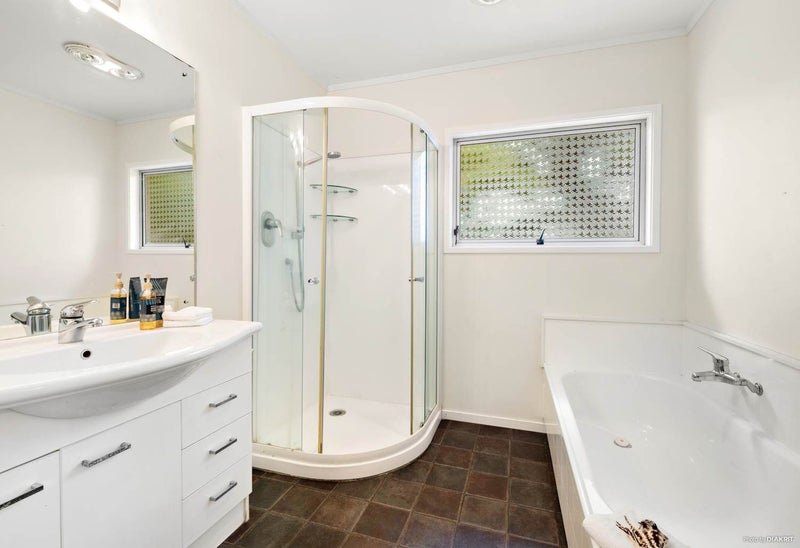 104 Glenvar Road, Torbay, Auckland - Carousel 11