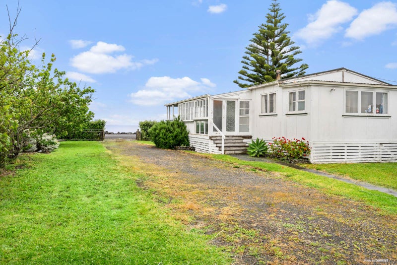 1079 East Coast Road, Pokeno - Carousel 2