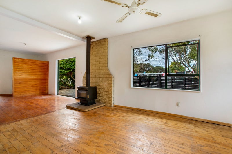 28 Onetangi Road, Onetangi, Waiheke Island - Carousel 22