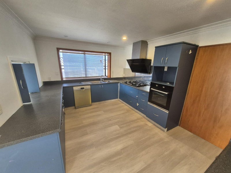 58 Prestons Road, Redwood, Christchurch - Carousel 2