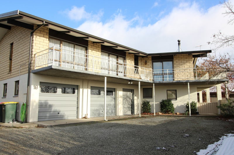 19 The Half Mile, Bridge Hill, Alexandra - Carousel 1