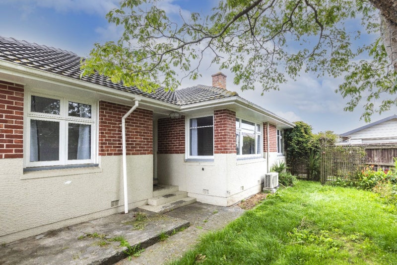 1/149 Grimseys Road, Redwood, Christchurch - Carousel 2