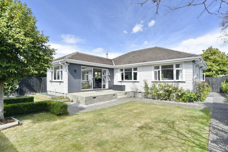 7 Grimseys Road, Redwood, Christchurch - Carousel 2