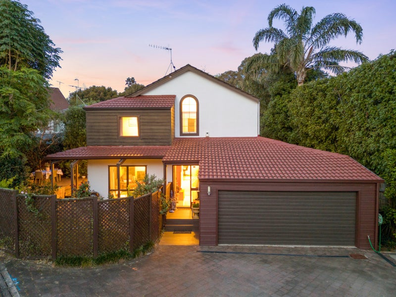 1/29 Geraldine Place, Kohimarama, Auckland - Carousel 1