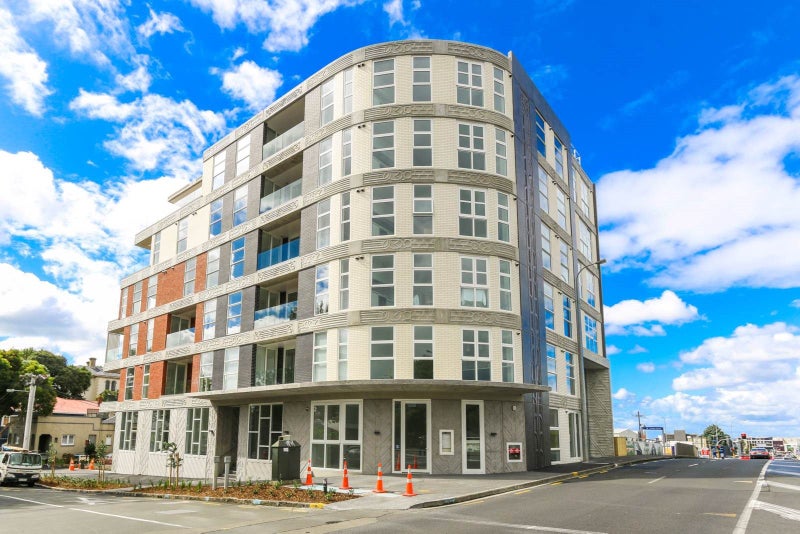 102/246 Khyber Pass Road, Newmarket, Auckland - Carousel 1