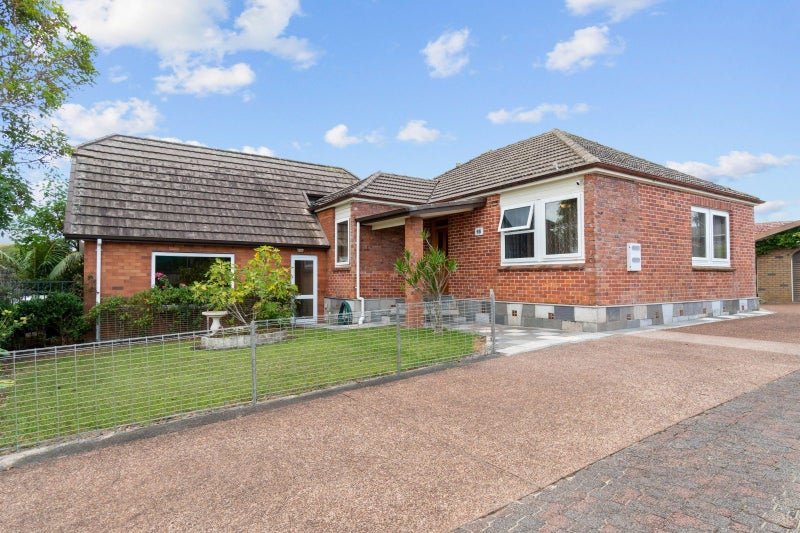 16 Burnett Avenue, Mount Roskill, Auckland - Carousel 2