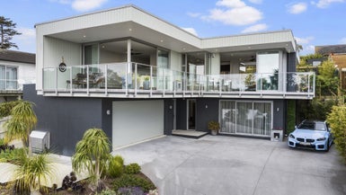 31 Te Puru Drive, Maraetai, Auckland - Carousel 1