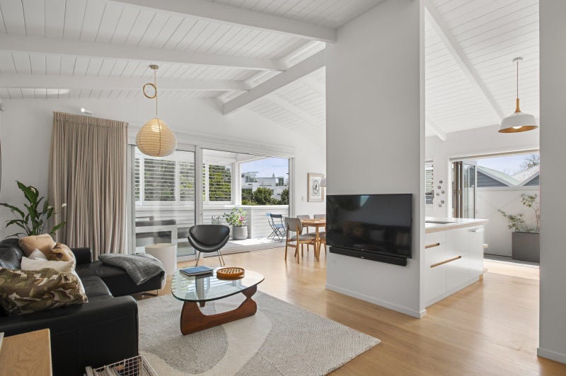 9 Spring Street, Freemans Bay, Auckland - Carousel 2