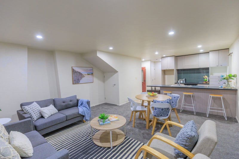 10 Erlestoke Crescent, Churton Park, Wellington - Carousel 2