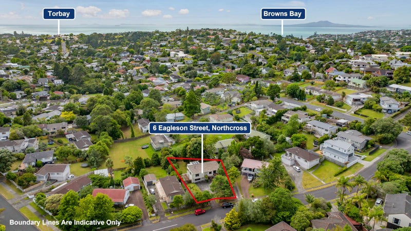 6 Eagleson Street, Northcross, Auckland - Carousel 2