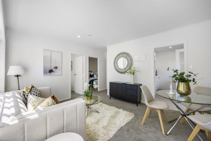 2/7 Hawkins Street, Meadowbank, Auckland - Carousel 2