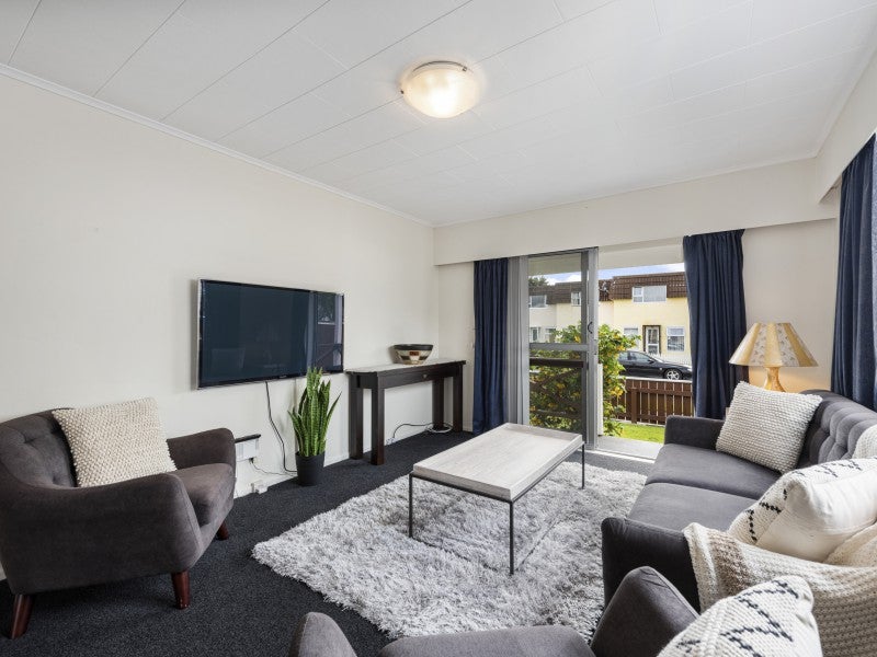 4 William Booth Grove, Trentham, Upper Hutt - Carousel 2